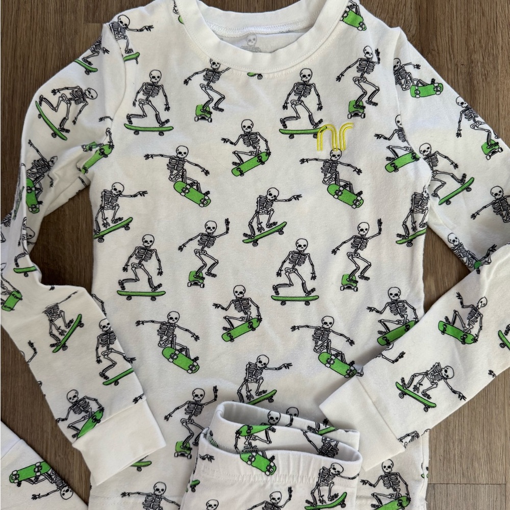 Neon Rebel Boys Halloween Pajamas Size 7 Skeleton Skater - Picture 6 of 6